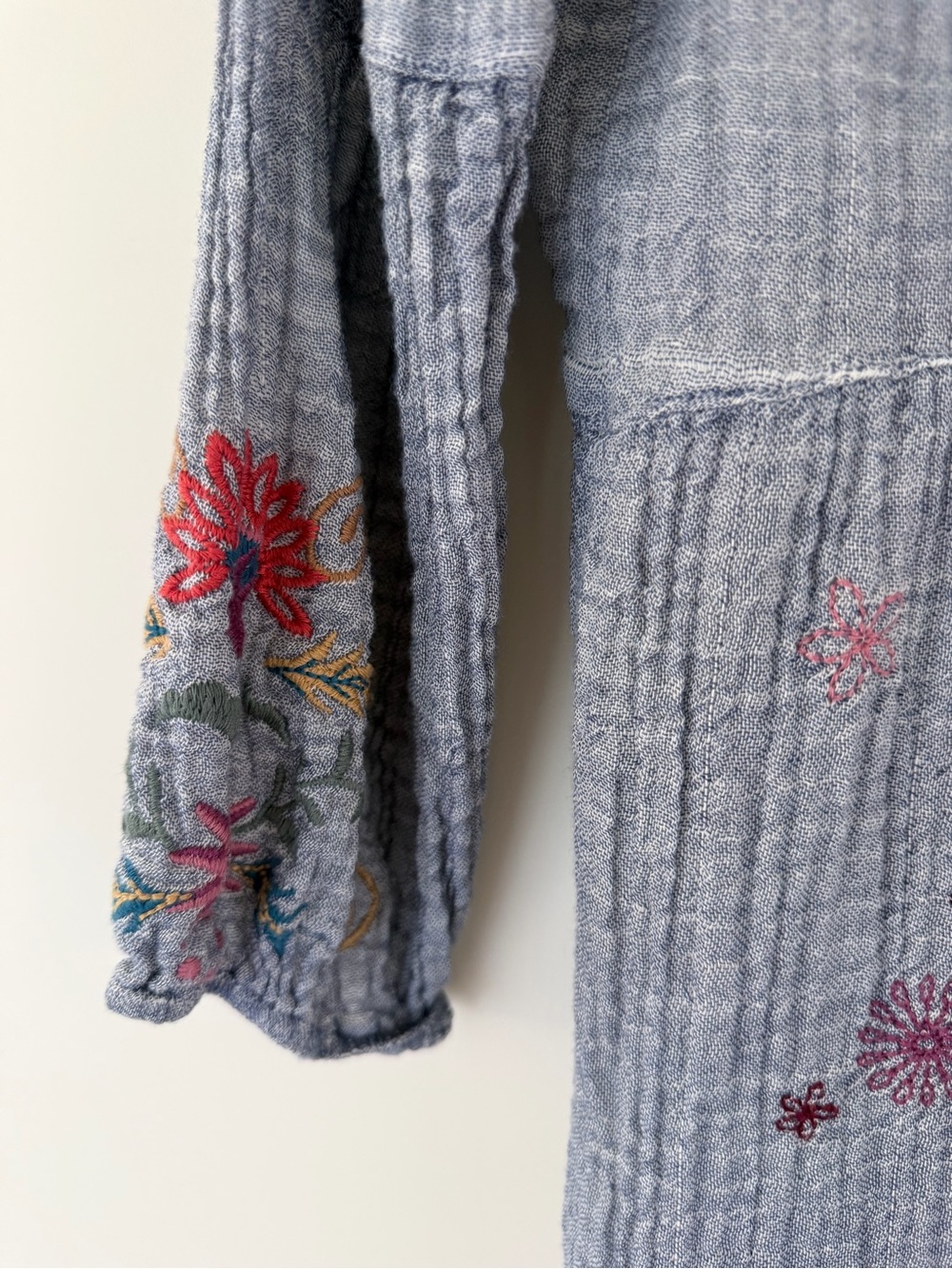 Johnny Was Light Blue Embroidered Floral & Bird Tunic - Picture 9 of 10
